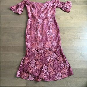 Marciano Mauve Floral Lace Long Sleeve Dress